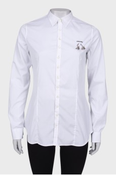 Белая рубашка с металлическим декором