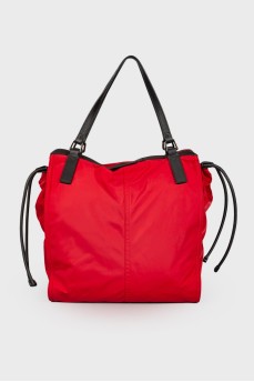Текстильная сумка красного цвета  