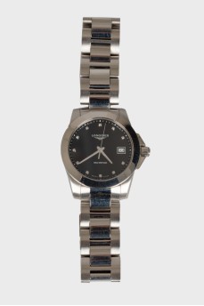Сріблястий годинник з нержавіючої сталі