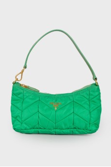 Стьобана міні-сумка зеленого кольору