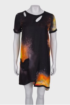 Шелковое платье с абстрактным принтом