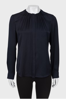 Шелковая блуза с драпировкой сверху