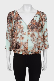 Шелковая блуза в абстрактный принт