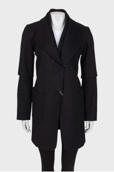 Чорне пальто з кишенями