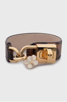 Кожаный браслет с золотистой фурнитурой
