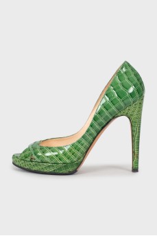 Кожаные туфли зеленого цвета с тиснением