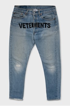 Мужские рваные джинсы с принтом