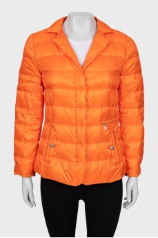 Стеганая куртка оранжевого цвета