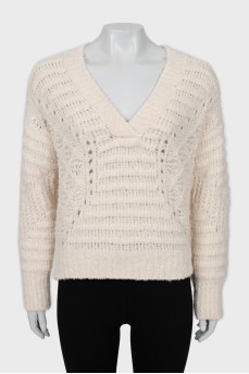В'язаний светр із V-подібним вирізом