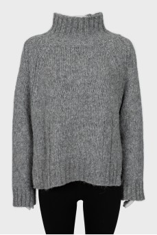 Вязаный свитер из альпаки