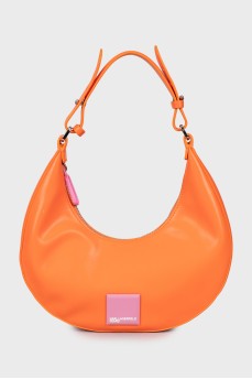 Оранжевая сумка хобо из эко-кожи
