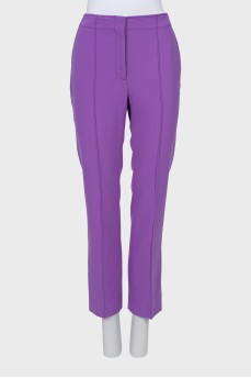 Фиолетовые брюки с застроченными стрелками