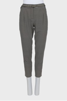 Черно-белые брюки в геометрический принт