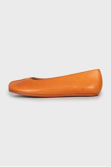 Балетки из оранжевой кожи 
