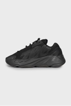 Чорні кросівки Yeezy Boost 700