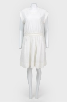 Платье белое из фактурной ткани с биркой