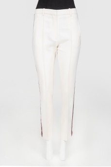 Белые шерстяные брюки с лампасами с биркой
