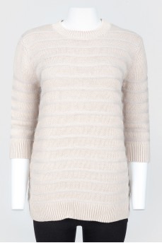 Бежевий в'язаний светр із горизонтальним візерунком