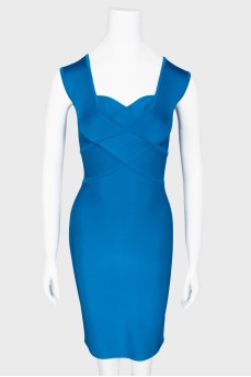Синее облегающее платье без рукавов