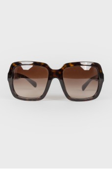 Солнцезащитные очки с леопардовой дужкой