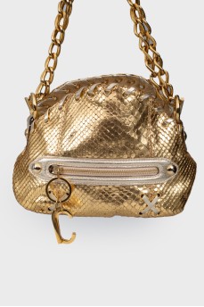 Золотистая сумка с текстурной кожей