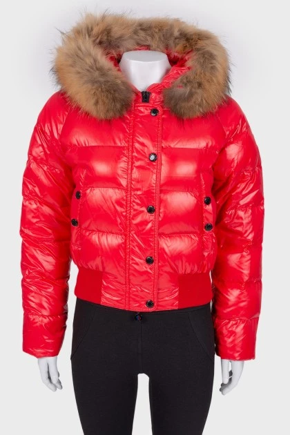 Красная укороченная куртка