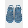 Голубые сандалии с цепями
