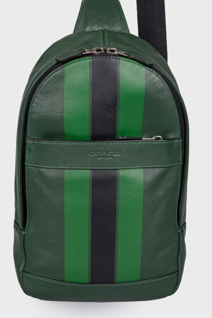 Зеленый рюкзак в полоску