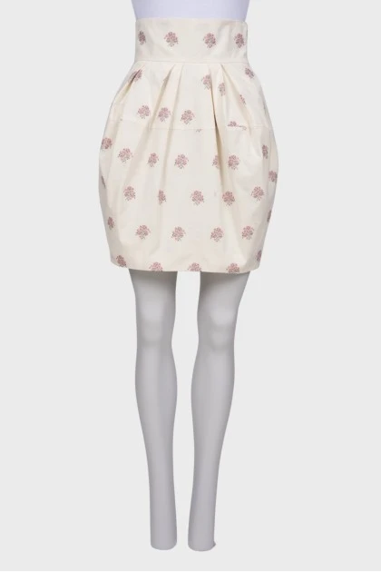 Молочная юбка с цветочным принтом