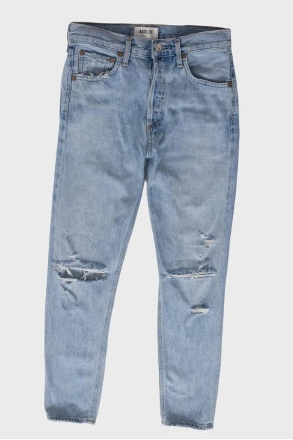 Голубые джинсы с эффектом рваных и потертых