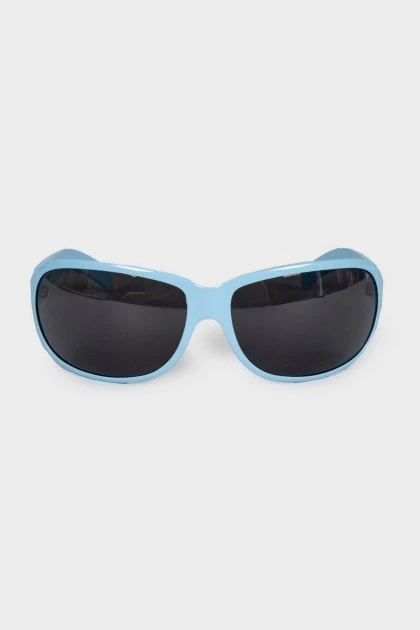 Сонцезахисні окуляри з блакитною оправою