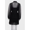 Черное полупрозрачное платье с оборками