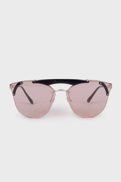 Сонцезахисні окуляри зі світлими лінзами