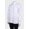 Белая блуза с нагрудным карманом