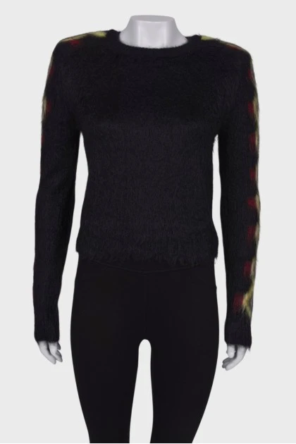 Черный свитер из мохера с биркой