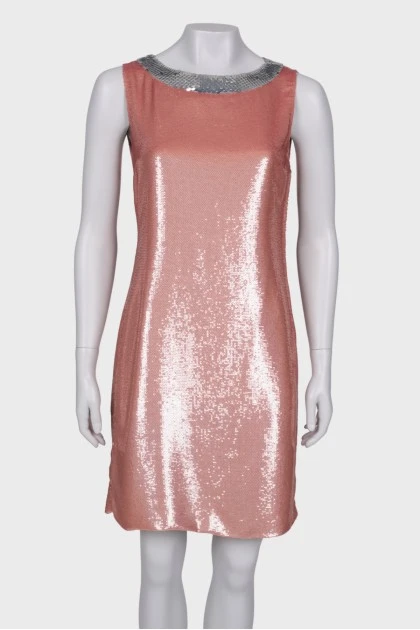 Платье с розовыми пайетками
