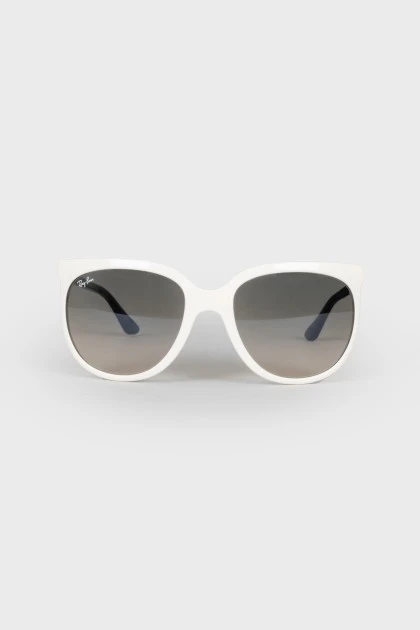 Чорно-білі сонцезахисні окуляри