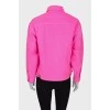 Джинсовая куртка ярко розового цвета 