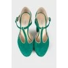 Замшевые туфли зеленого цвета 