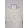 Вязанный свитер белого цвета 