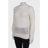 Вязанный свитер белого цвета 