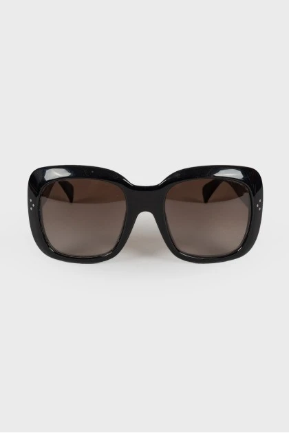 Черные солнцезащитные очки  