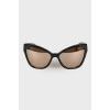 Золотисто-черные солнцезащитные очки 