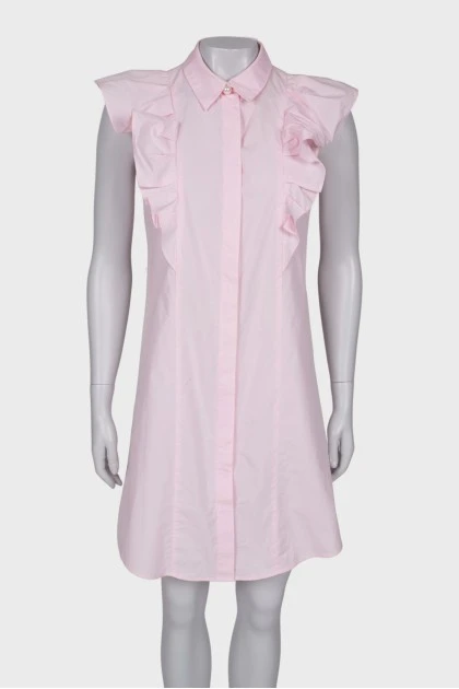 Светло-розовое платье с оборками 