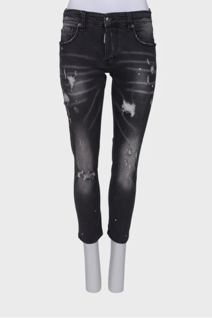 Темно-серые джинсы с эффектом рваных 