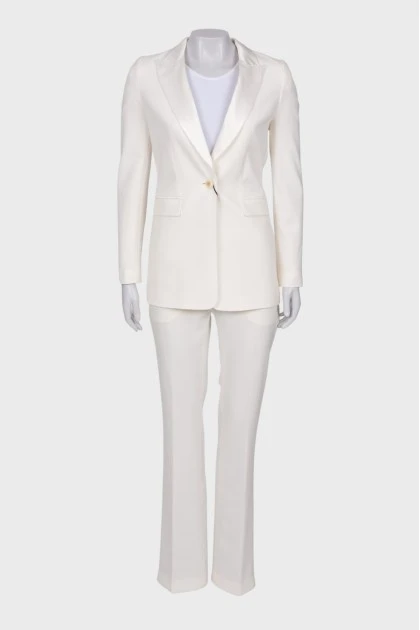 Классический белый костюм с биркой 