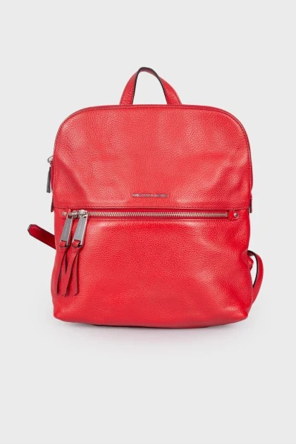 Червоний рюкзак із сріблястою фурнітурою