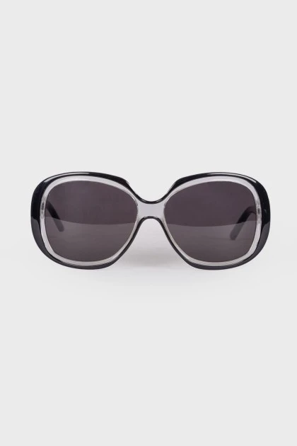 Черно-белые солнцезащитные очки 