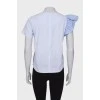 Біла блузка в блакитну смужку