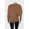 Шерстяной свитер светло-коричневого цвета 